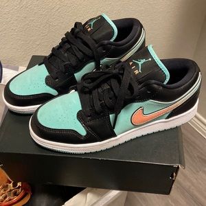 Jordan 1 Lo Tropical Tiffany Blue